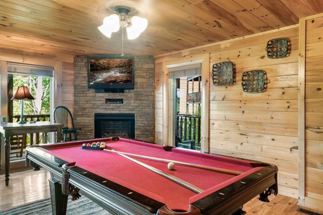 Summer Sale! Pool, Sauna, View, Hottub, Game 塞维尔维尔 外观 照片