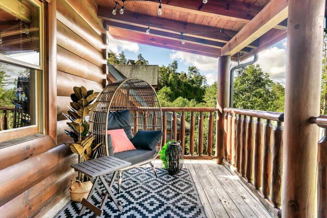 Summer Sale! Pool, Sauna, View, Hottub, Game 塞维尔维尔 外观 照片