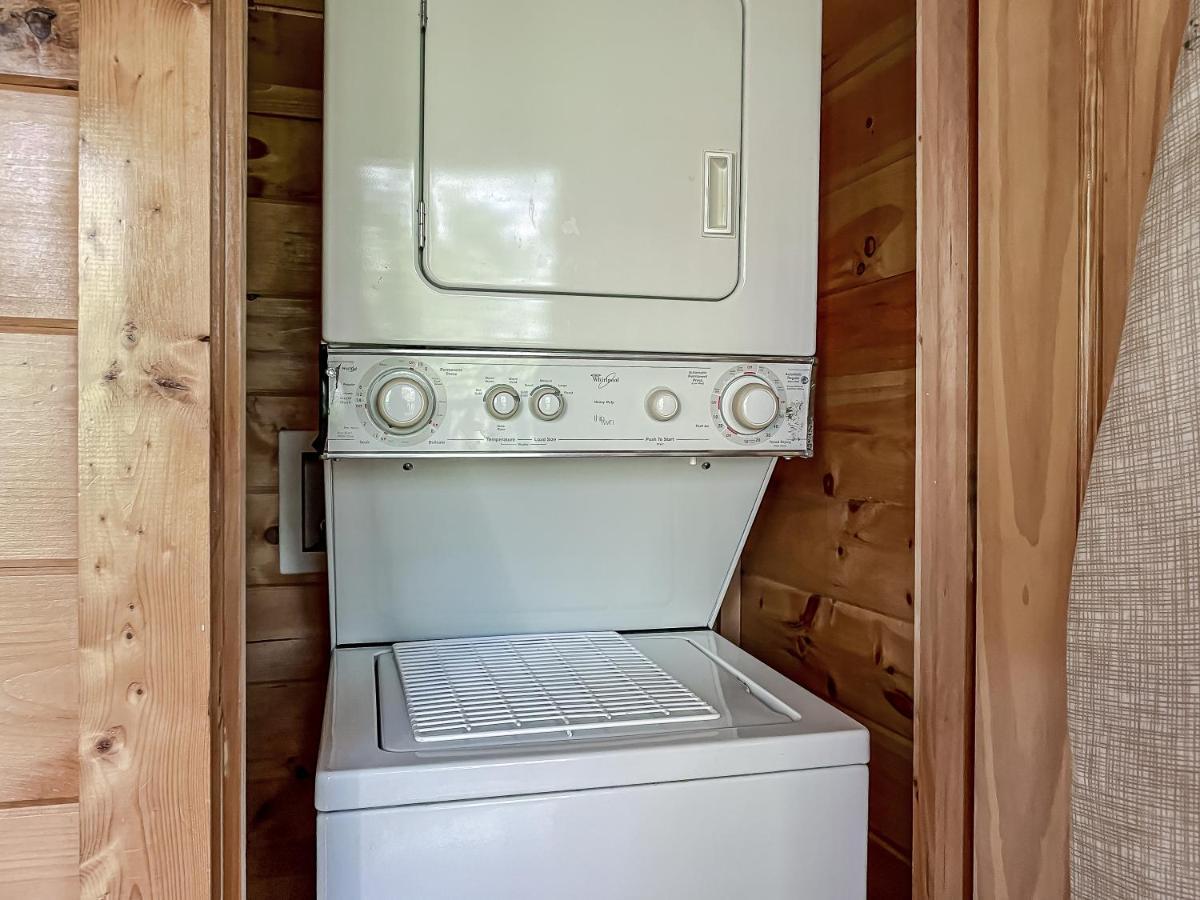 Summer Sale! Pool, Sauna, View, Hottub, Game 塞维尔维尔 外观 照片